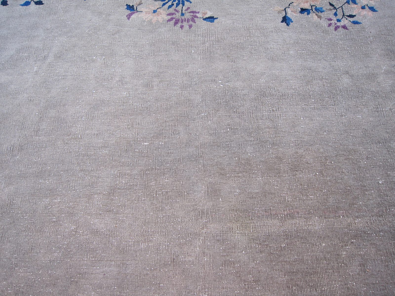 Top Center of carpet